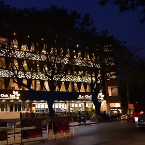 https://le-oak-inn.mysorehotels.org