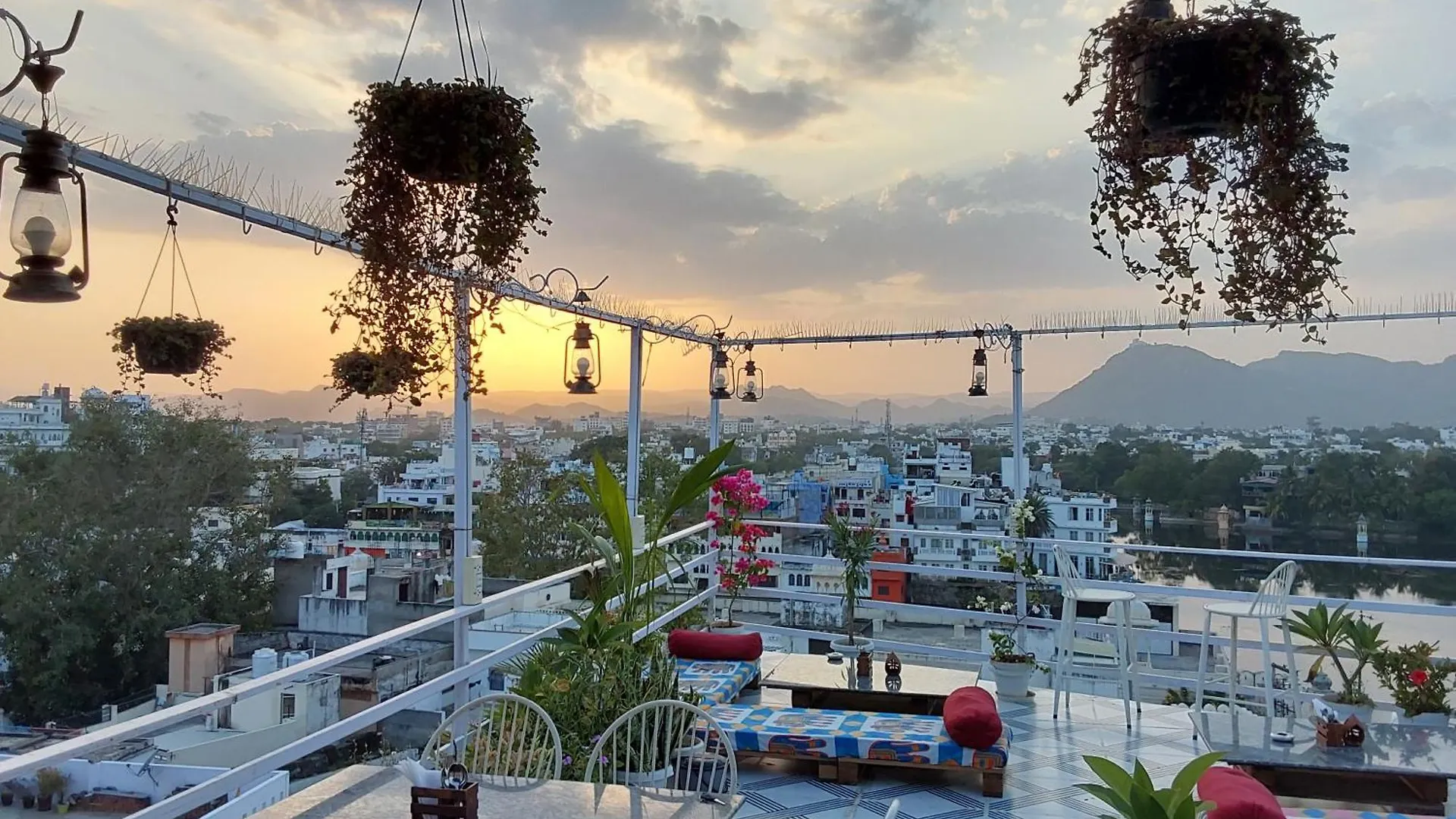 Raahi Backpacker'S Hostel Udaipur India